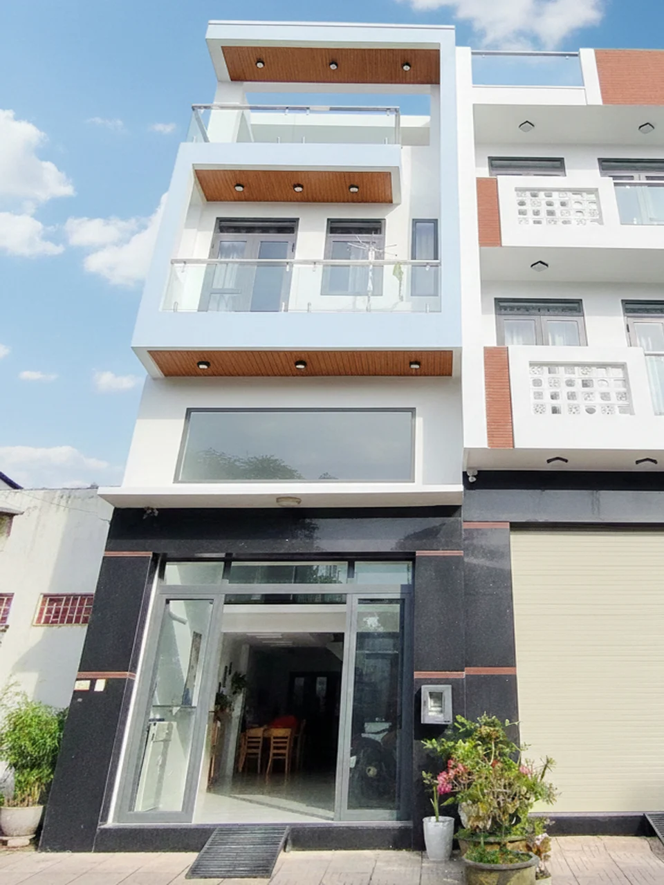 Bán nhà Thạnh Lộc 28, Quận 12, sổ hồng riêng, vuông vức, HXH, giá chỉ nhỉnh 6 tỷ